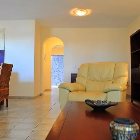 Villa Playa Blanca Sleeps 6 Pool Air Con Wifi *